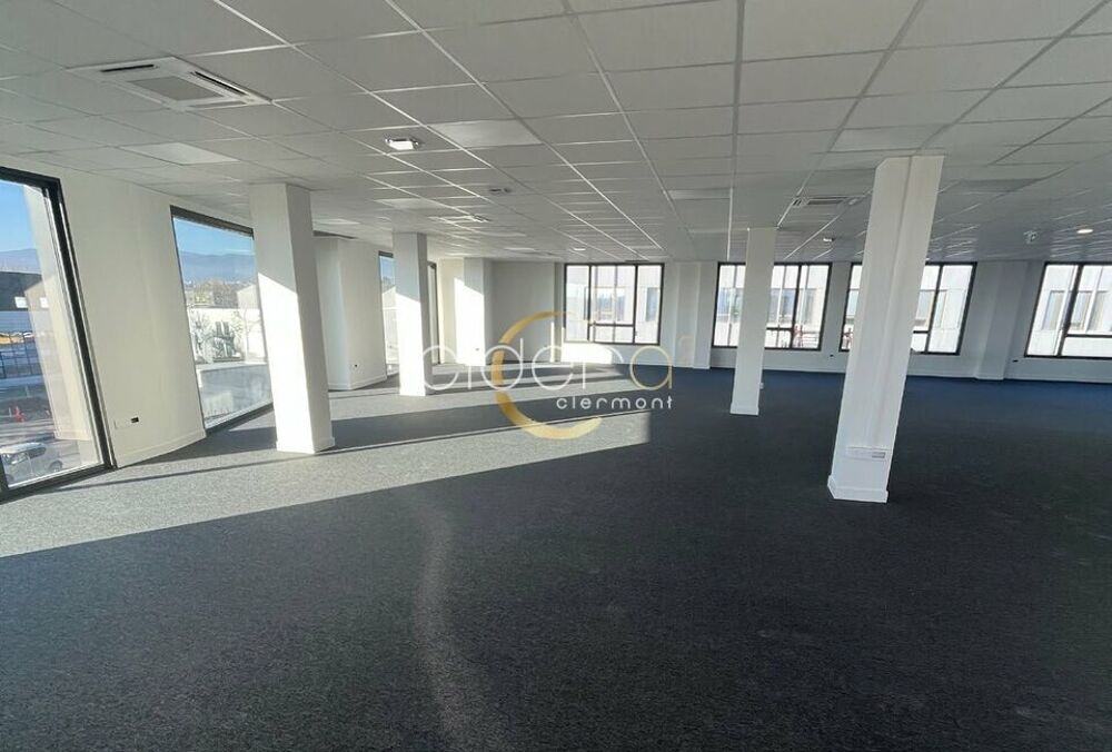   BUREAUX à LOUER 