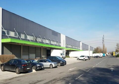   1158m2 - Entrepôt à LOUER 