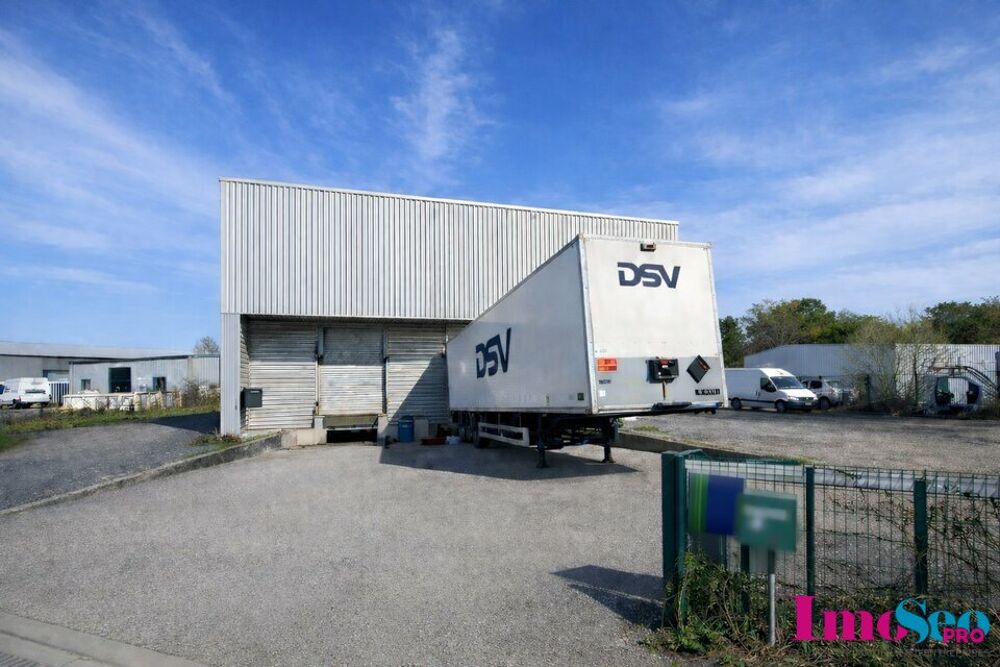   ENTREPOT à VENDRE Marcheprime