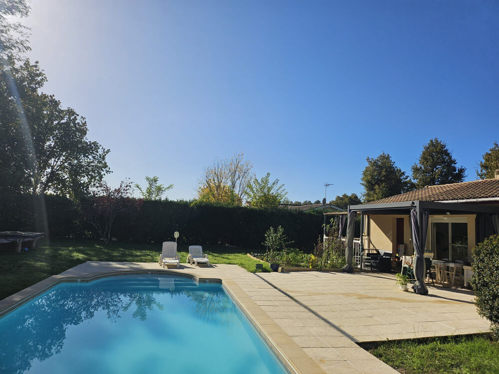 Vente Maison Maison dans quartier prisé avec piscine garage et grand terrain. Landiras
