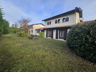 Maison 7 pièces 208 m² · à Saucats · 208 m² · 435 000 €