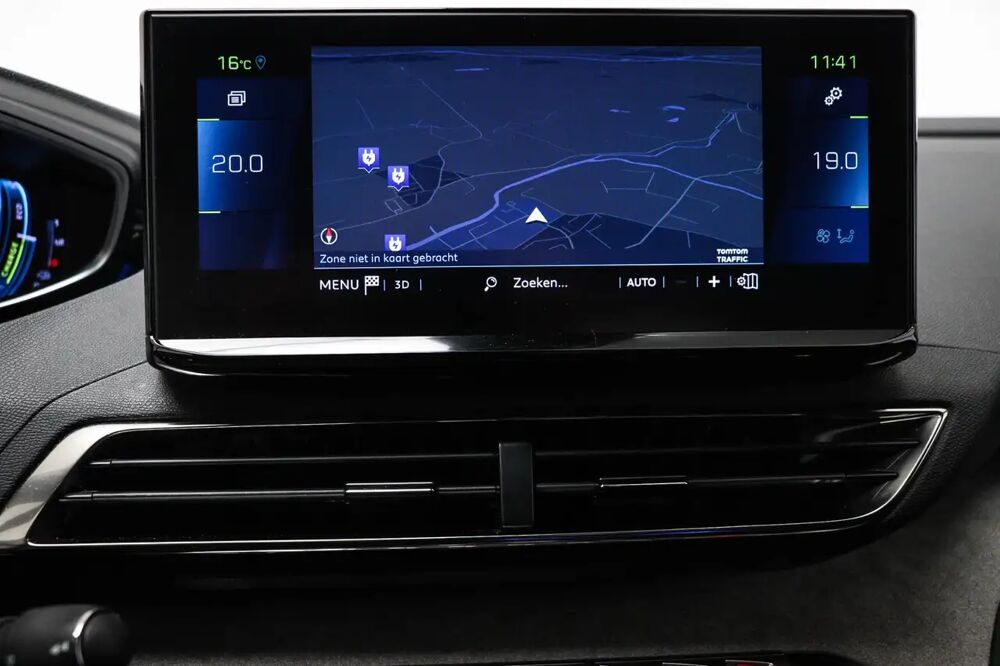 3008 1.6 HYbrid 225 GT / SOH 99% / PANORAMADAK / DAB / 2023 occasion 35000 Rennes
