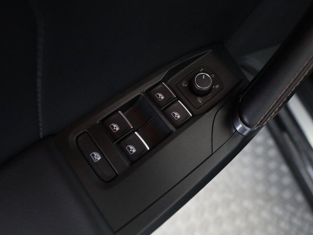 Formentor 1.4 eHYBRID DSG AHK+ACC+LED+NAV+SHZ+PD 2022 occasion 35000 Rennes