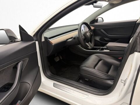 Model 3 Standard Range Plus Autopilot Pano MOMS 2020 occasion 35000 Rennes