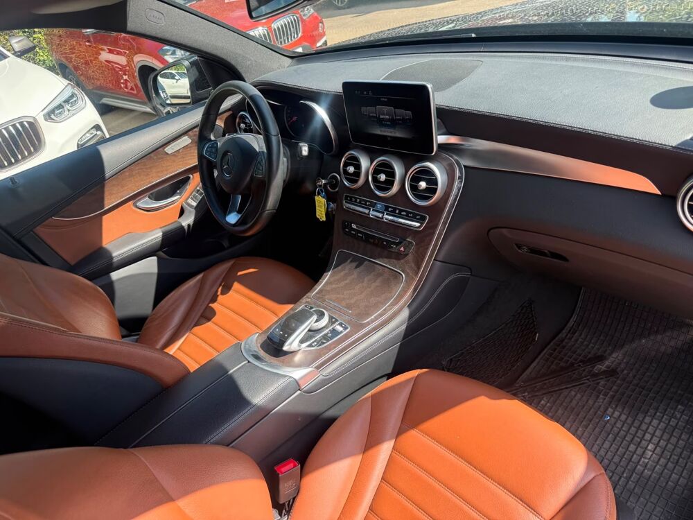 Divers e 4Matic AMG-Line,Navi,Leder,WR, 2017 occasion 35000 Rennes