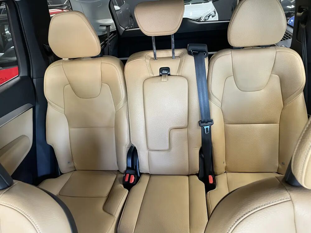 XC90 2.0 d5 Momentum awd 7 POSTI 2016 occasion 35000 Rennes
