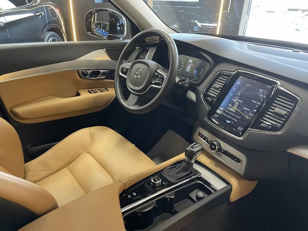 XC90 2.0 d5 Momentum awd 7 POSTI 2016 occasion 35000 Rennes