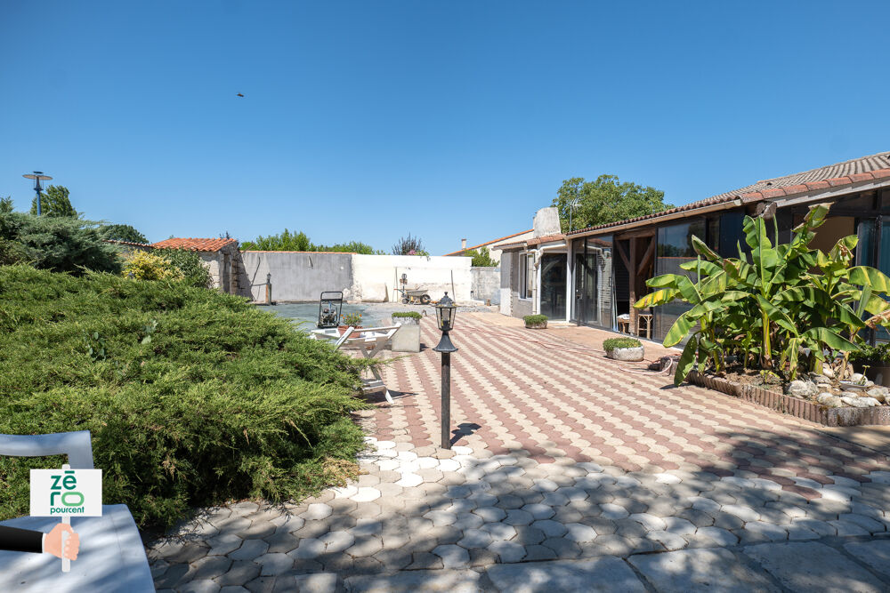 Maison 180 m2 3 chambres Studio indépendant Atelier 225 m2 Garage Camping-car Terrain 2 580 m2