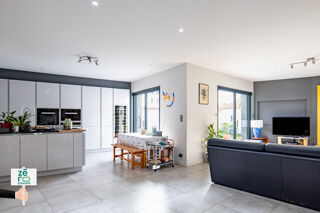  Maison à vendre 7 pièces 182 m²