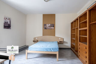  Immeuble � vendre 15 + pi�ces 451 m�