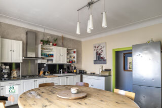  Maison à vendre 10 pièces 230 m²