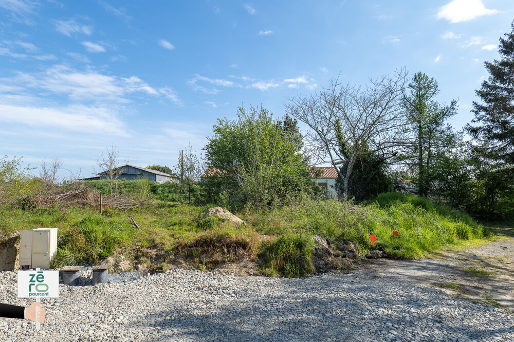 Vente Terrain Donnez vie à votre projet sur un terrain prêt à bâtir, au cœur d'un cadre de vie idéal Lege