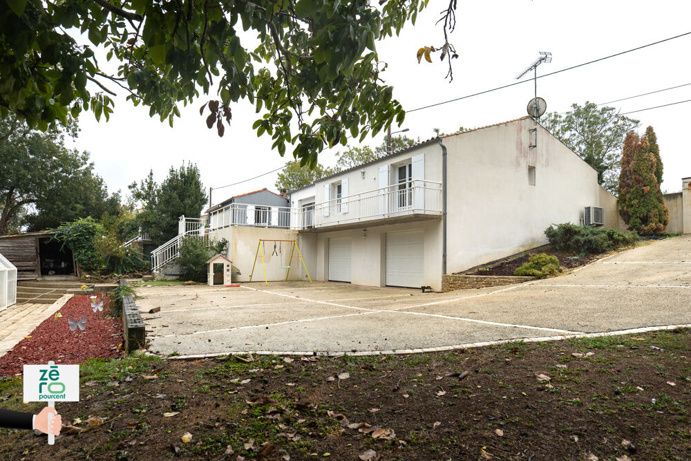 Vente Maison CHAILLÉ-LES-MARAIS   MAISON TRADITIONNELLE 4 CHAMBRES AVEC PISCINE, DOUBLE GARAGE ET DÉPENDANCES   PROCHE LUÇO Chaille les marais