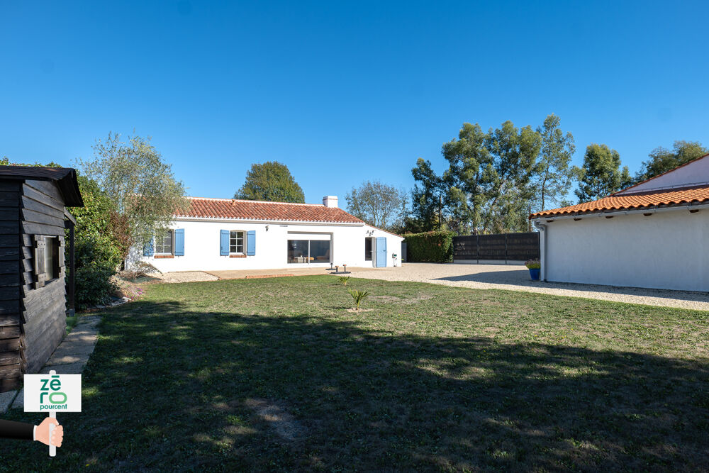 Vente Maison À VENDRE   MAISON 112 M2 À BOURNEAU   3 CHAMBRES   3 GARAGES   AUCUN TRAVAUX Bourneau