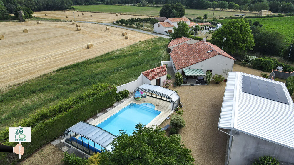 Maison 8 pièces 195 m² · à Nalliers · 195 m² · 378 900 €