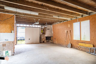  Parking / Garage à vendre 94 m²