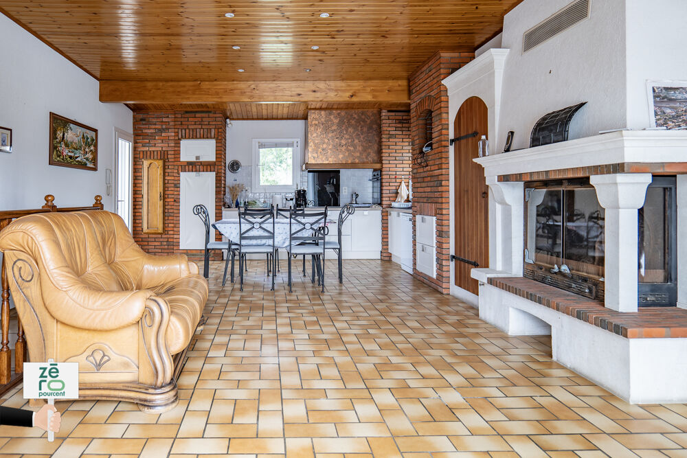 Maison dexception avec piscine, dépendances et fort potentiel professionnel Baisse de prix récente
