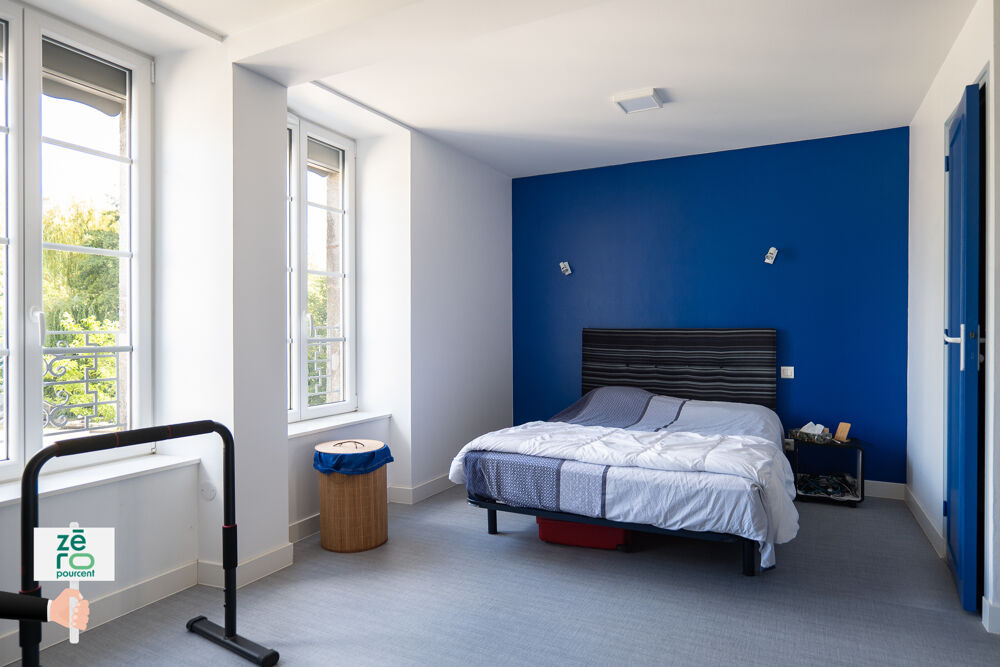 à vendre  Propriété/château Saint-Laurent-sur-Sèvre (85290)