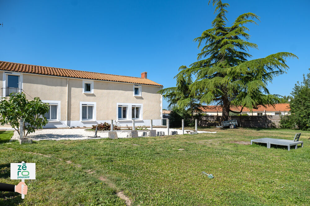 Vente Maison Maison de caractère 6 chambres   Rénovation récente & performance énergétique exceptionnelle Les magnils reigniers