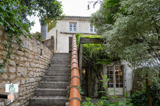  Immeuble � vendre 8 pi�ces 200 m�