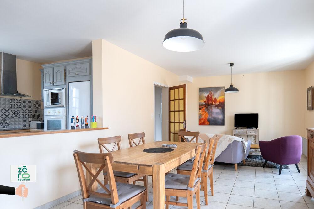 Vente Maison MAISON 5 PIÈCES DE 113 M2 AVEC JARDIN, TERRASSE ET DÉPENDANCE À ANGLES, PROCHE DE LA TRANCHE-SUR-MER ET DES PL Angles