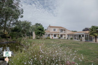 Vente Maison Maison d'exception avec piscine, parc arboré et géothermie   Un havre de paix aux portes du Marais breton Chateauneuf