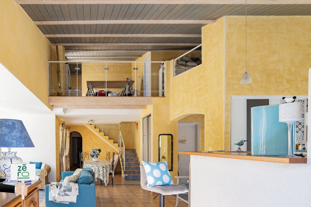 Maison familiale au calme avec beaux volumes et grand terrain cadre de vie privilégié