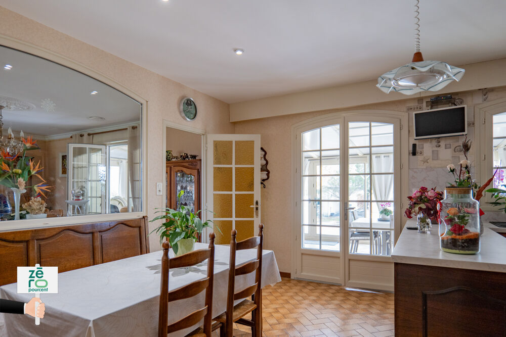 Maison familiale de 174 m2 sur terrain de 3 350 m2 environnement calme Les Magnils-Reigniers, aux portes d
