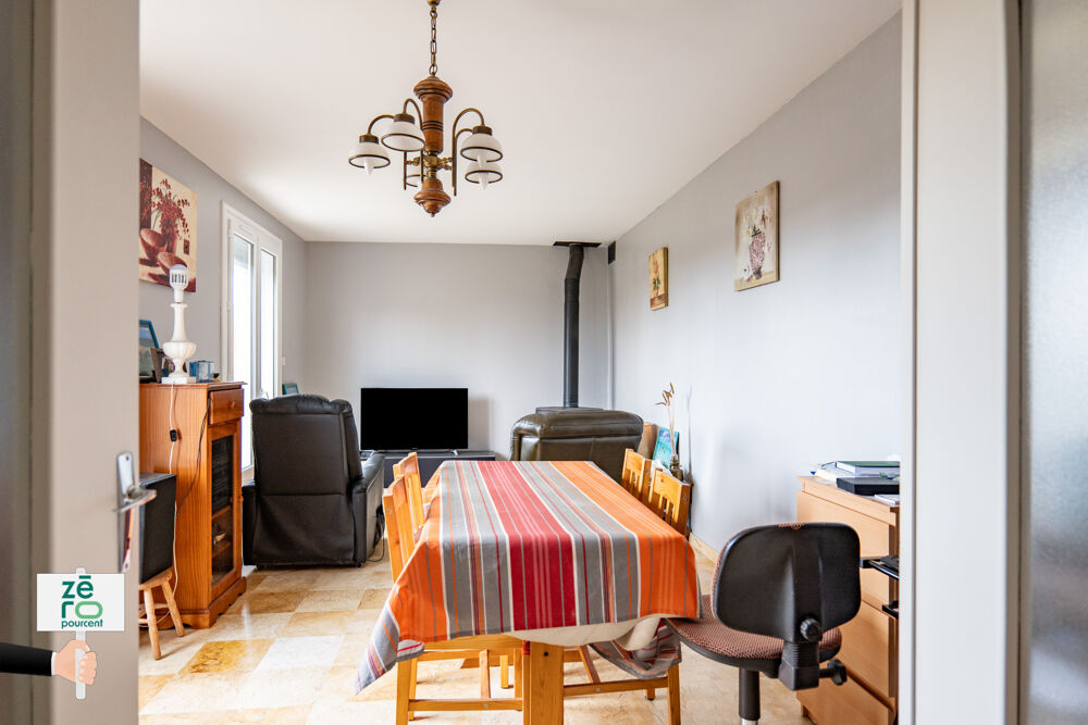 A vendre Maison 2 chambres avec terrain clos et sous-sol à LOrbrie, à 5 min de Fontenay-le-Comte (Vendée 85