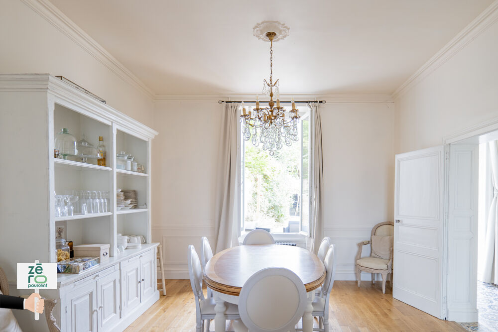Maison du XIX ème siècle avec jardin, terrasse, orangerie et studio à Luçon