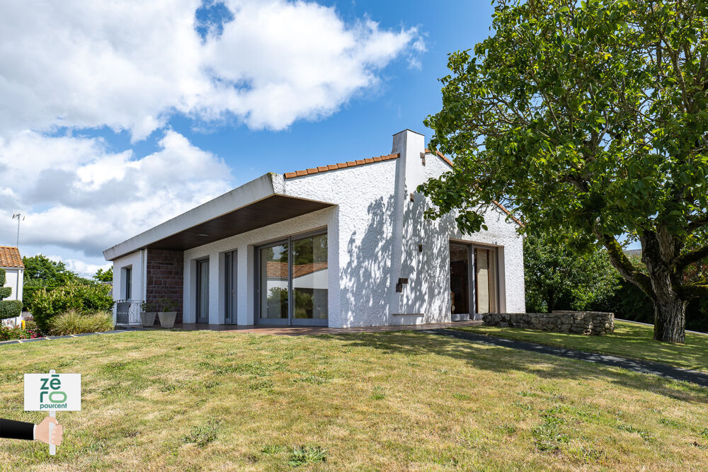Maison familiale spacieuse avec dépendance