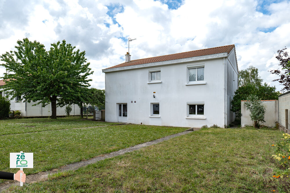 Vente Maison MONTAIGU-VENDÉE   MAISON FAMILIALE RÉNOVÉE, 4 CHAMBRES ET EMPLACEMENT PRIVILÉGIÉ ! Montaigu vendee