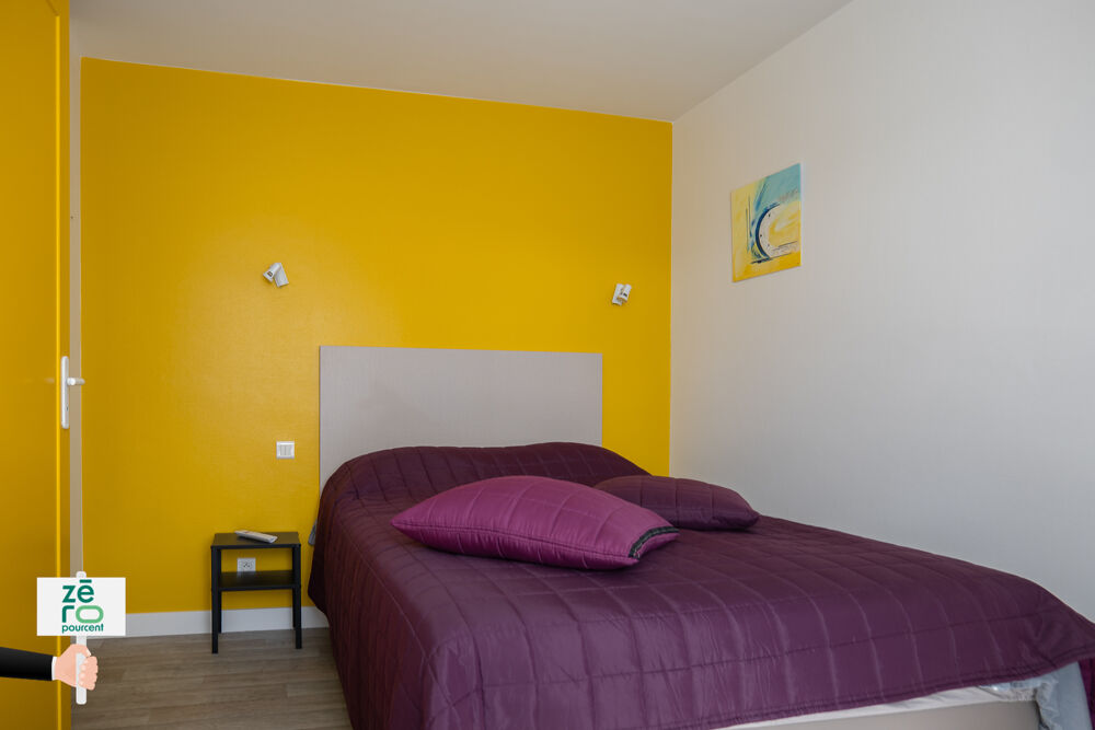 à vendre  Propriété/château Saint-Laurent-sur-Sèvre (85290)