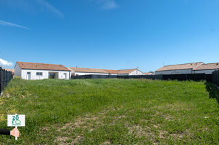  Terrain à vendre 650 m²