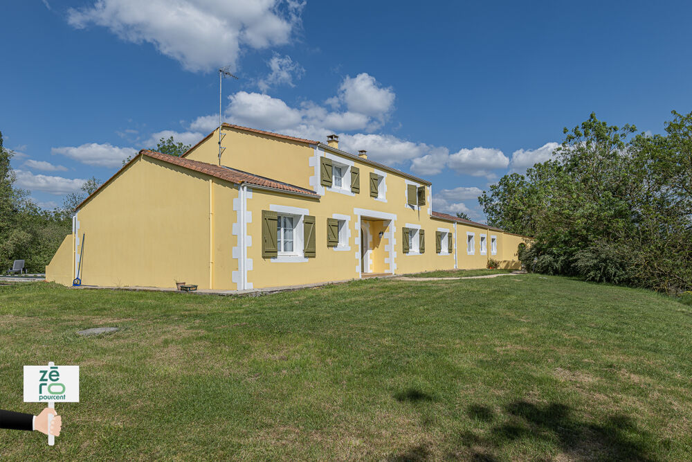 Maison de caractère avec étang privé, piscine chauffée & espace bien-être Mouzeuil-Saint-Martin (Sud Vendée)