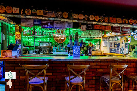 Fonds de commerce bar-restaurant embl&eacute;matique &agrave; Lu&ccedil;on 178900 85400 Lucon