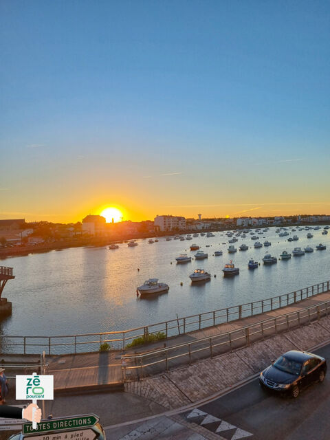   Appartement d'exception à Saint-Gilles-Croix-de-Vie   Vue port, dernier étage et cadre de vie unique Appartement - 3 pièce(s) - 82 m²