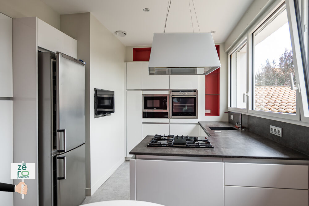 Maison familiale spacieuse avec dépendance