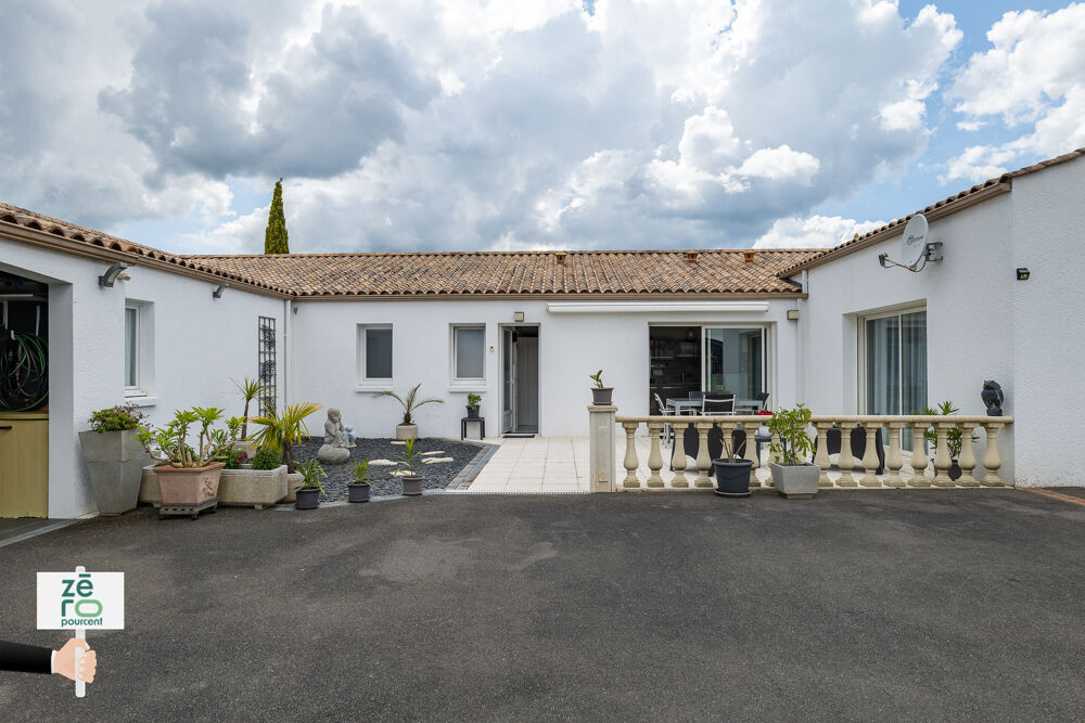 À vendre Maison familiale avec piscine chauffée au Champ-Saint-Père (Vendée 85)