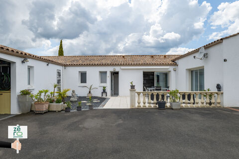   À vendre   Maison familiale avec piscine chauffée au Champ-Saint-Père (Vendée 85) Maison - 7 pièce(s) - 159 m²