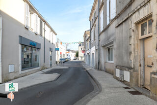  Immeuble à vendre 215 m²