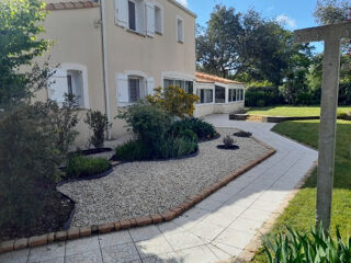  Maison � vendre 7 pi�ces 233 m�