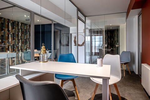 Bureau privatif Hypercentre Lu&ccedil;on tout inclus 290 85400 Lucon