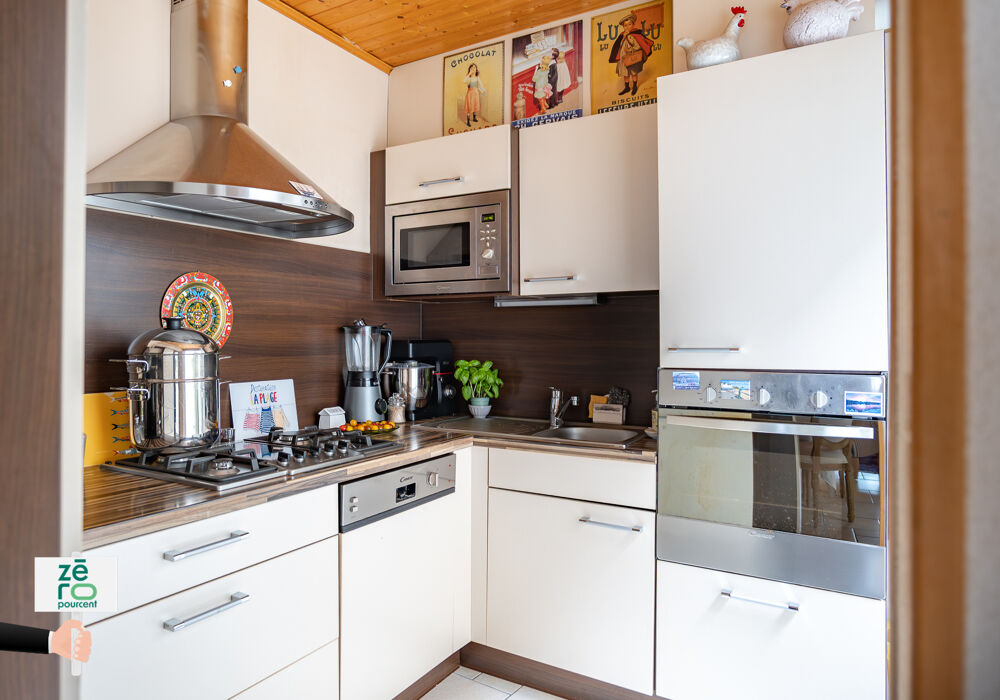 Charme et Emplacement Premium : Maison de Ville au Coeur de Croix-de-Vie