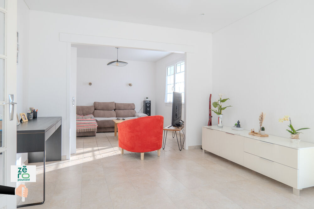 Le Fenouiller Maison de plain-pied rénovée avec fort potentiel à 400 m du centre