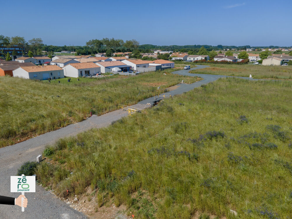 Vente Terrain Construisez votre futur dans un cadre agréable entre ville, nature et océan Lucon