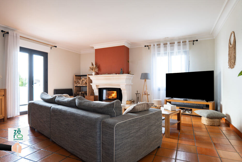 Maison familiale 6 chambres avec piscine chauffée, garages et espace indépendant Venansault (85190)