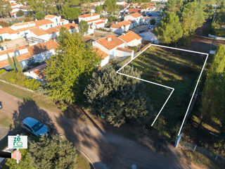  Terrain à vendre 591 m²