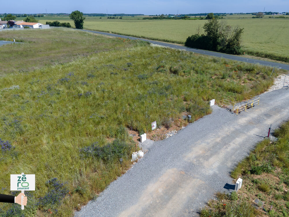 Vente Terrain Construisez votre futur dans un cadre agréable entre ville, nature et océan Lucon