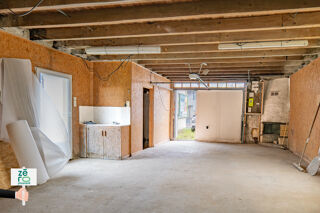  Parking / Garage à vendre 94 m²